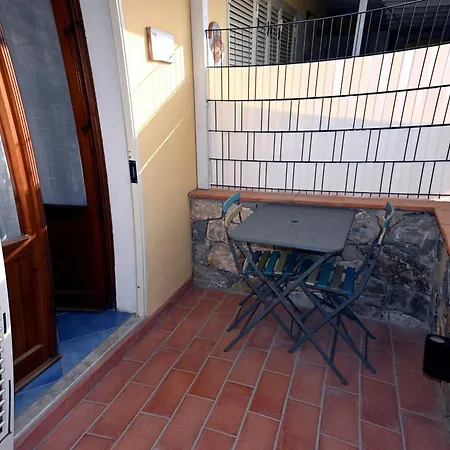 Il Mandorlo 3* Lacona