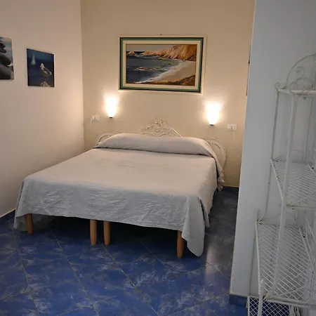 Aparthotel Il Mandorlo 3*