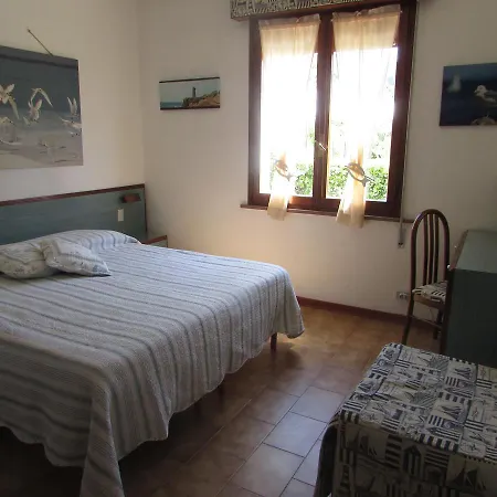 Il Mandorlo Lacona