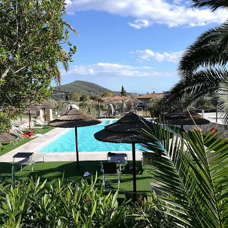 Il Mandorlo Aparthotel 3*