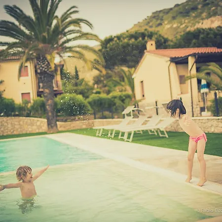 アパートホテル Il Mandorlo ラコナ