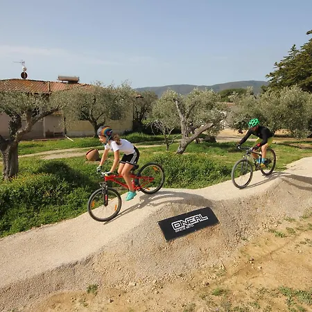Il Mandorlo Aparthotel 3*