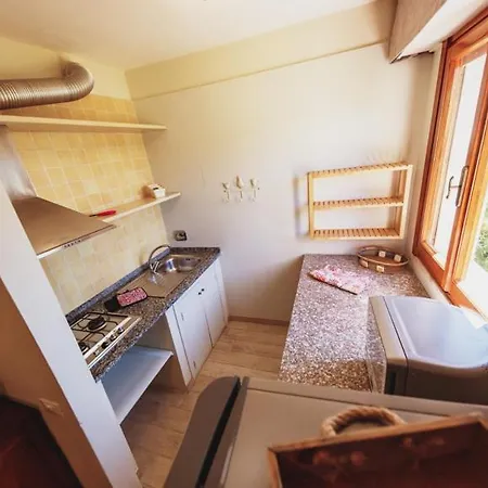 Il Mandorlo 3* Lacona