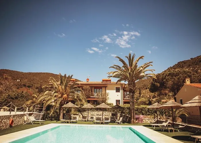 Il Mandorlo Aparthotel 4*