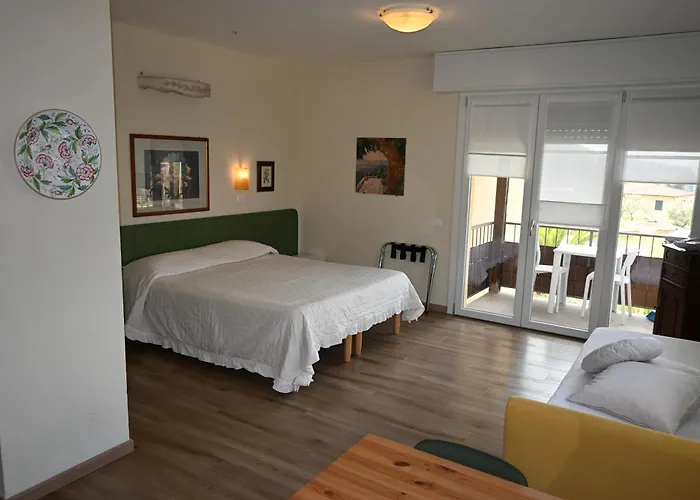 Il Mandorlo Aparthotel 4*