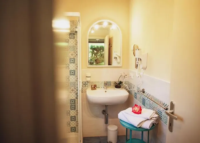 Aparthotel Il Mandorlo Lacona