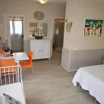 Il Mandorlo מלון דירות