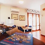 מלון דירות Il Mandorlo 4*