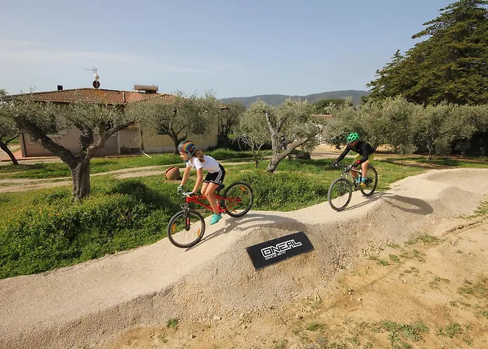 Il Mandorlo アパートホテル 4*