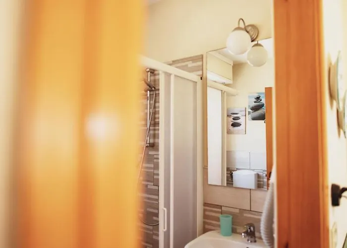 Il Mandorlo ラコナ